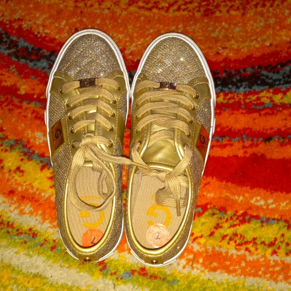 Size 7 in women